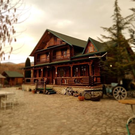 Sofra Kolonjare Agroturizem Hotell Erseke Eksteriør bilde