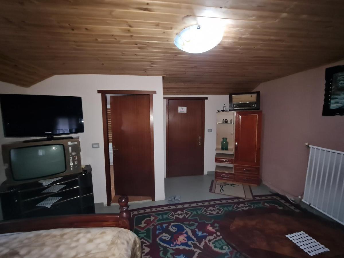 Sofra Kolonjare Agroturizem Hotell Erseke Eksteriør bilde